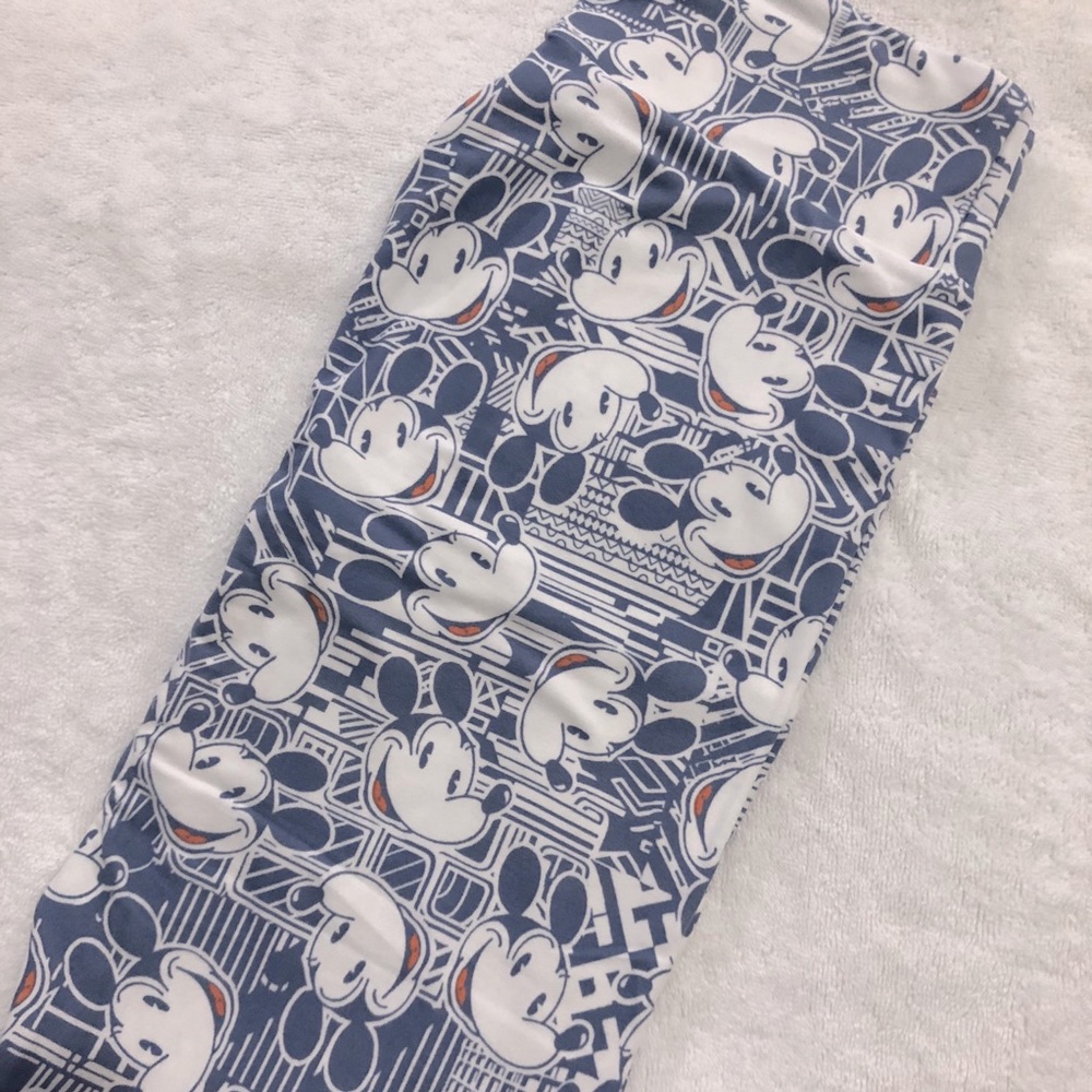 NWOT LuLaRoe Disney Leggings OS